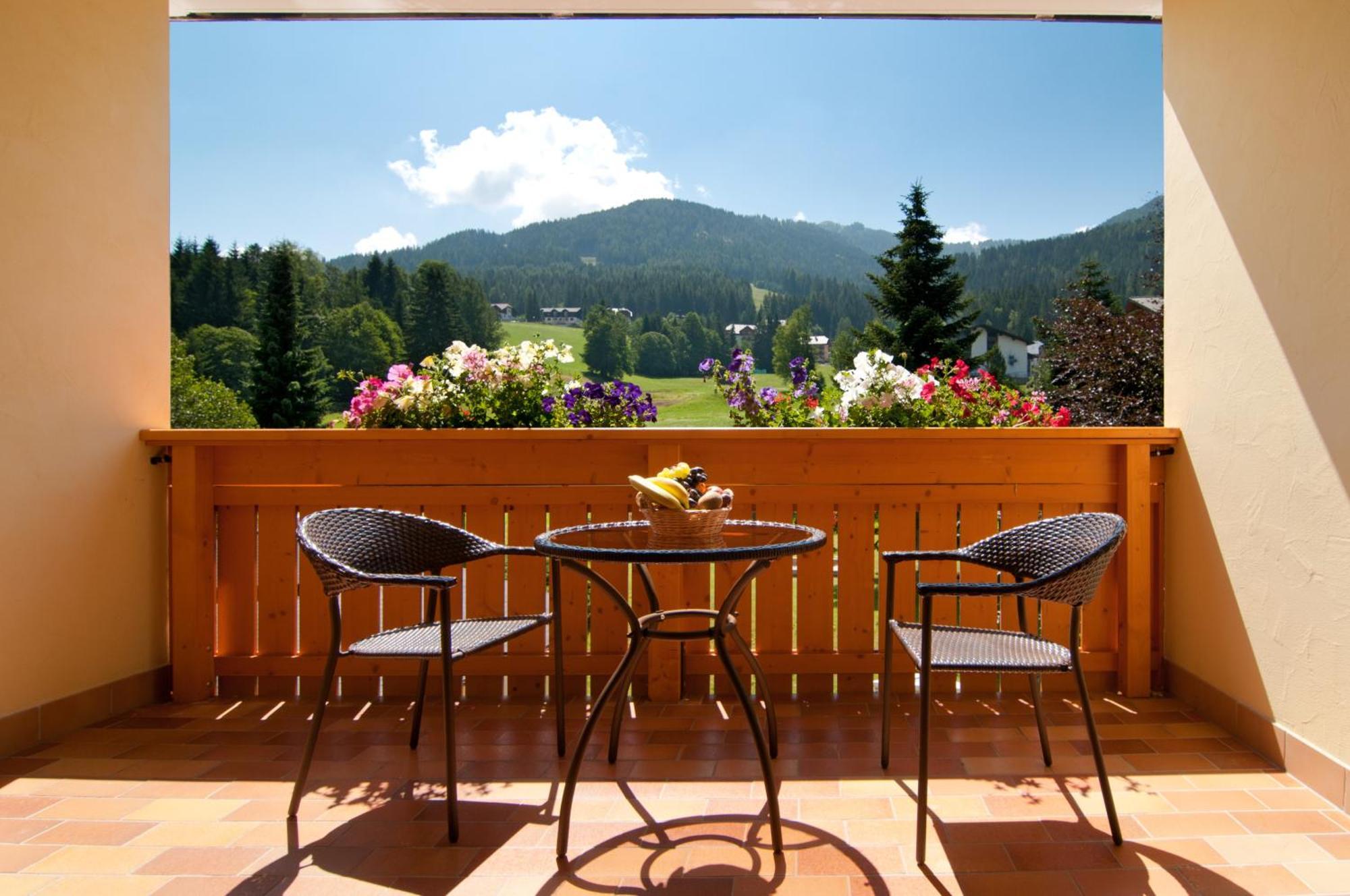Family & Sporthotel Kaerntnerhof Bad Kleinkirchheim Dış mekan fotoğraf